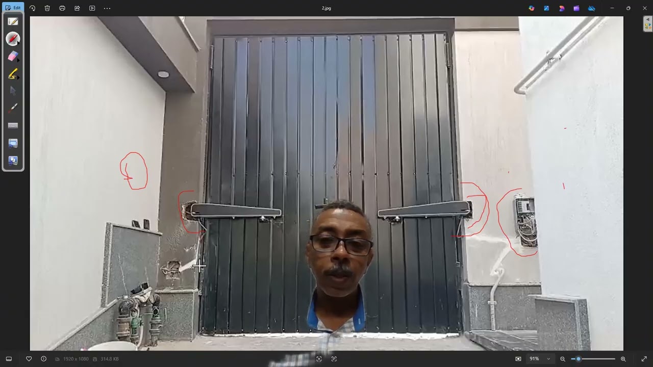 تركيب بوابات كومونيلو علي باب جراج والباب الرئيسي