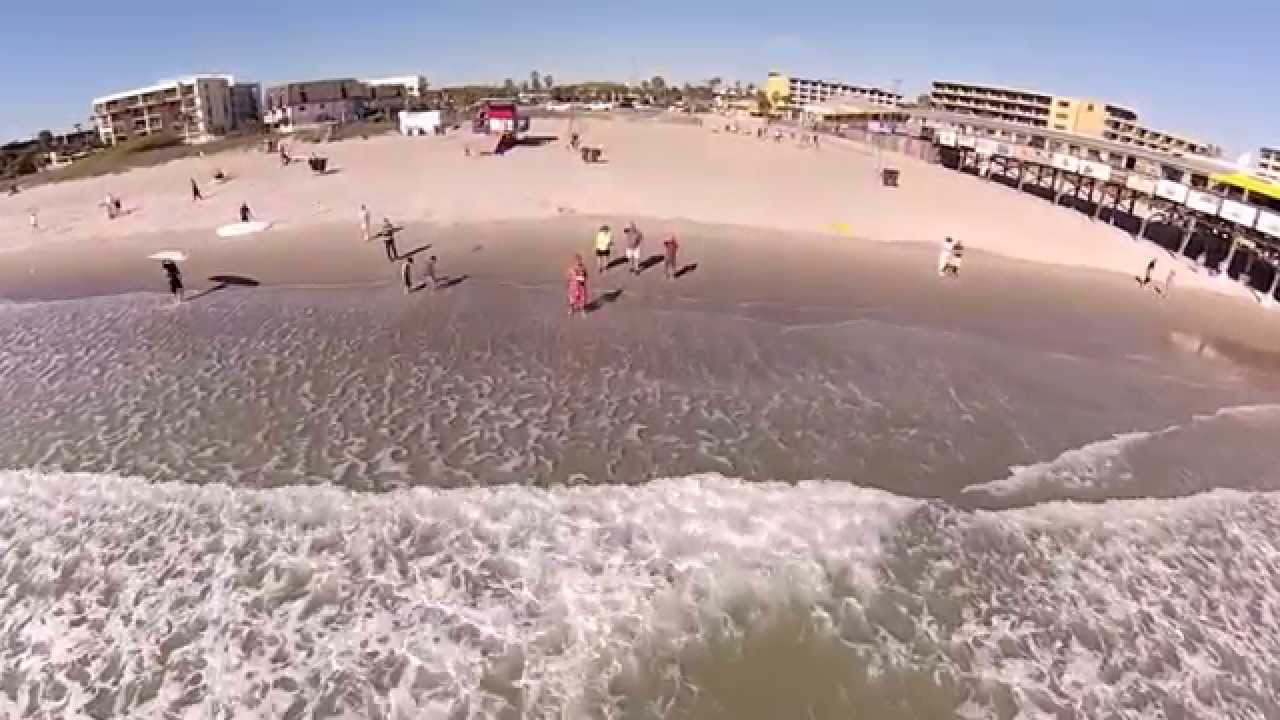 SURF JUNKIE Feb 2014
