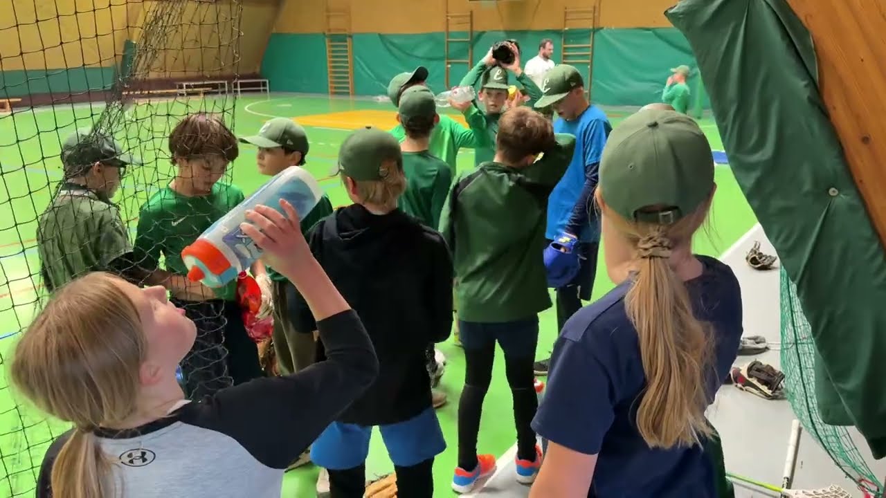 Popularita baseballu v Česku stoupá | Reportáž
