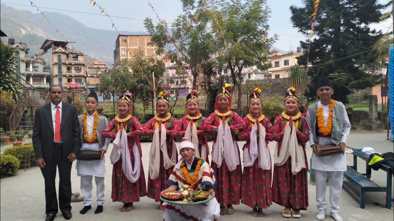 Maruni Dance ||  Akashai ko kalo Badal  by Yellow House Students. ||