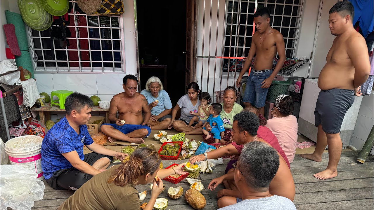 Sarapan Pagi Di Pasar Kanowit Dan Singgah Di Tamu // Beli Durian Tepi Jalan Mapai Ke Tada…//