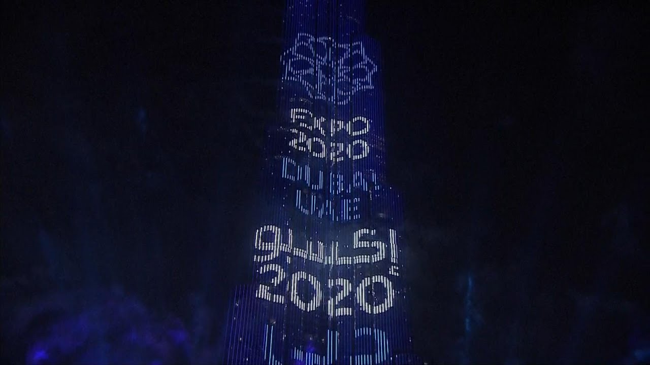 Happy New Year! Dubai Celebrates Arrival of 2015