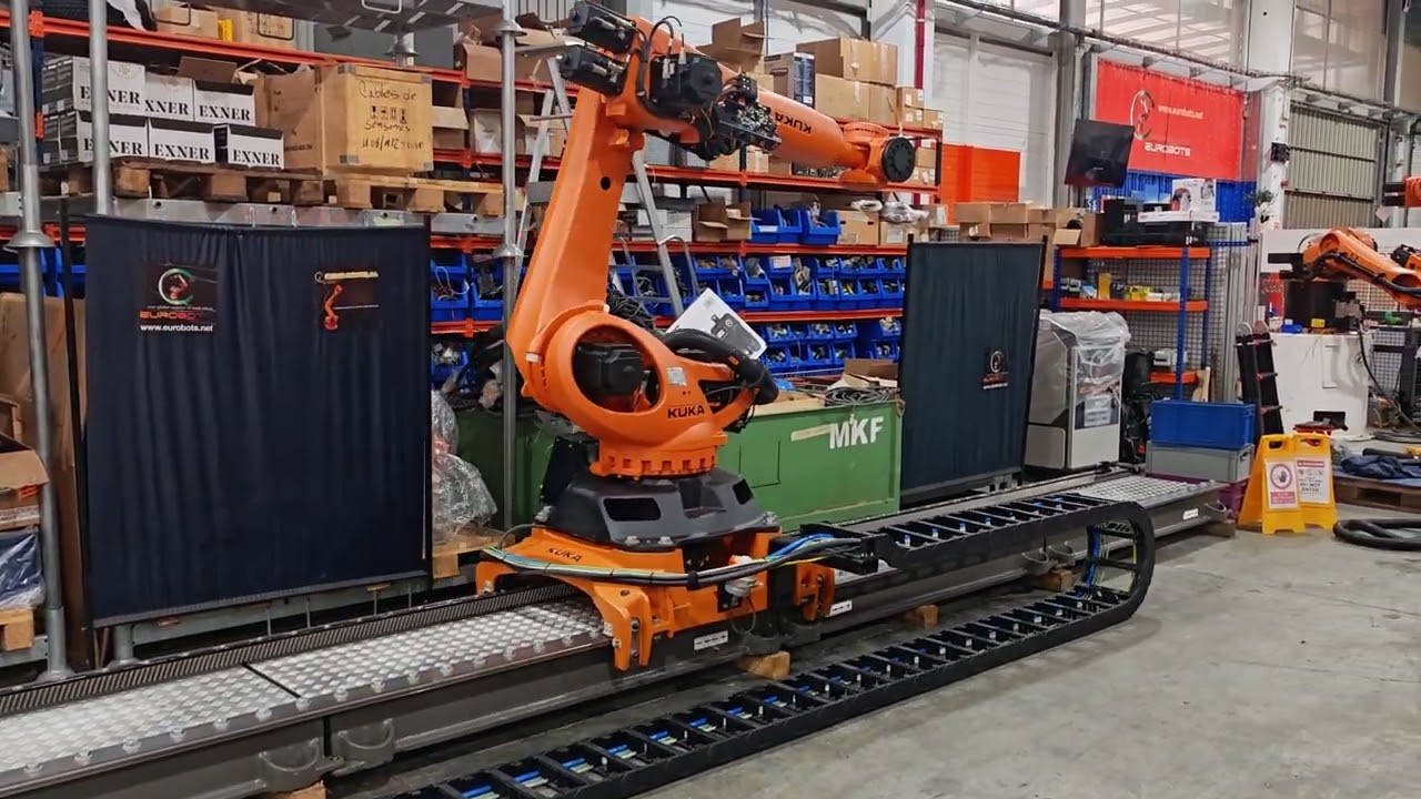 Kuka KR210R2700 Extra + Track KL2000