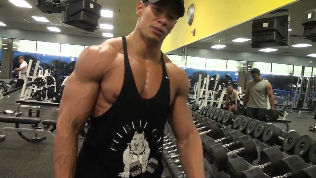Natural Bodybuilder Charles Fuller vLog Workout - Shoulders/Traps
