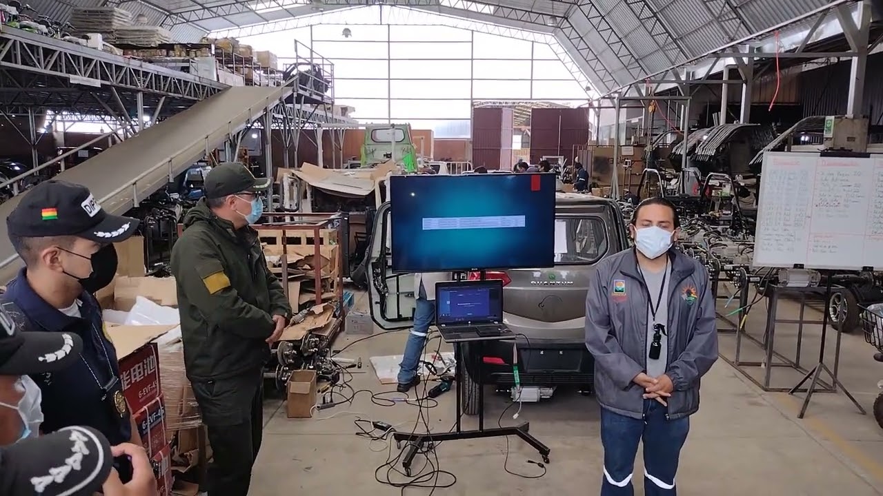 Visita a la fábrica de autos eléctricos Quantum. Cochabamba Parte 1