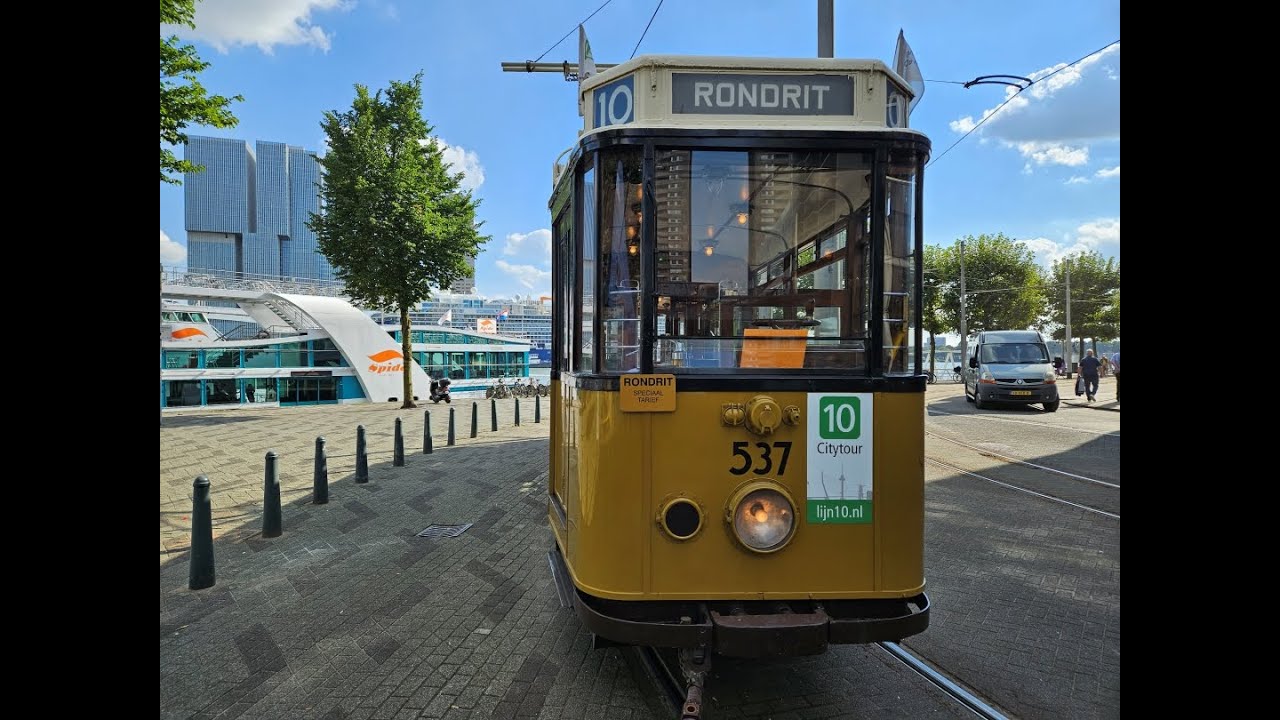 Rondrit door Rotterdam met historische tram Lijn 10