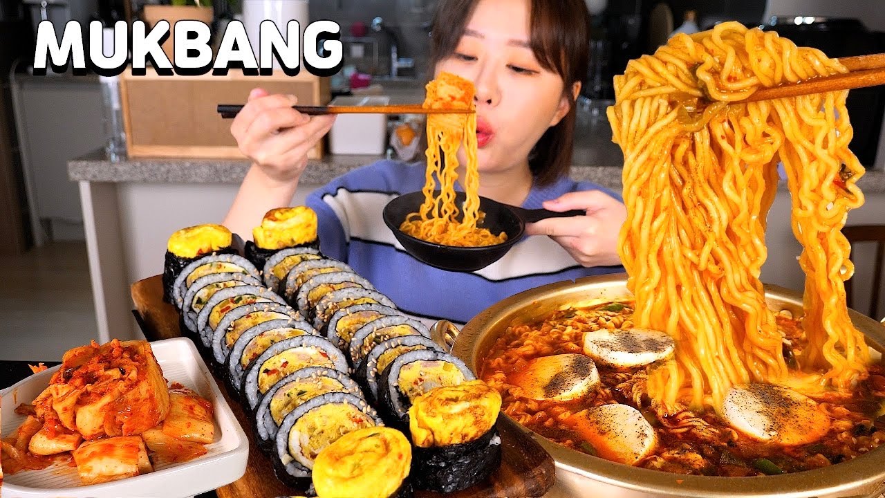 MUKBANGㅣASMR 직접 만든 계란말이 김밥과 얼큰~한 순두부열라면, 김치 먹방🍜Spicy sundubu ramyun, Egg roll kimbap, Kimchi