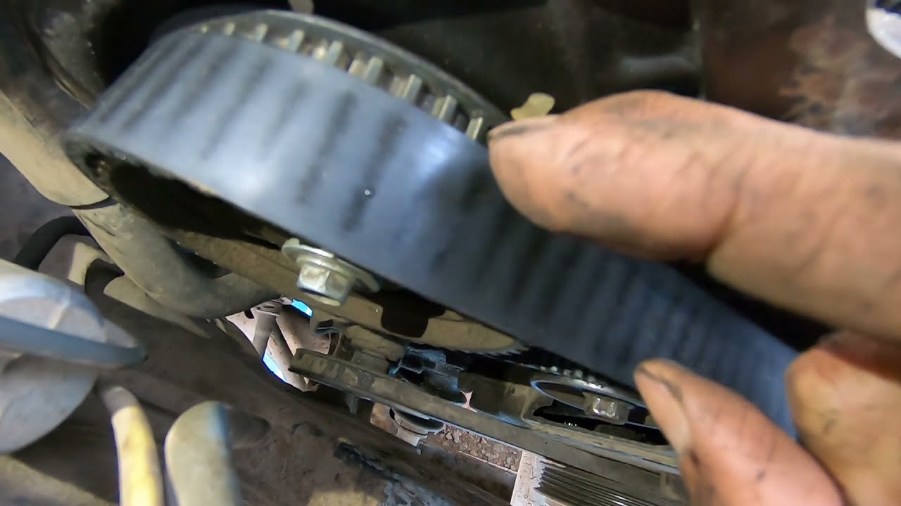 Timing belt removal on Toyota Caldina, 3S-FE, ST195G