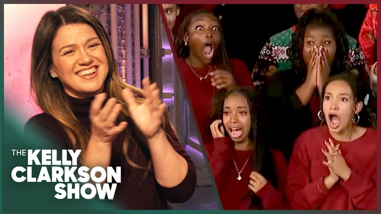 Kelly Clarkson Surprises New Jersey School Choir Performing At Christmas In Rockefeller Center!