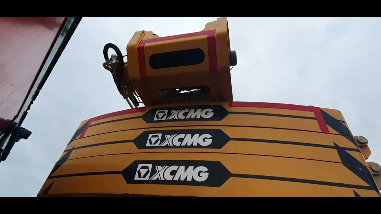 китайский автокран 25 тонн XCMG