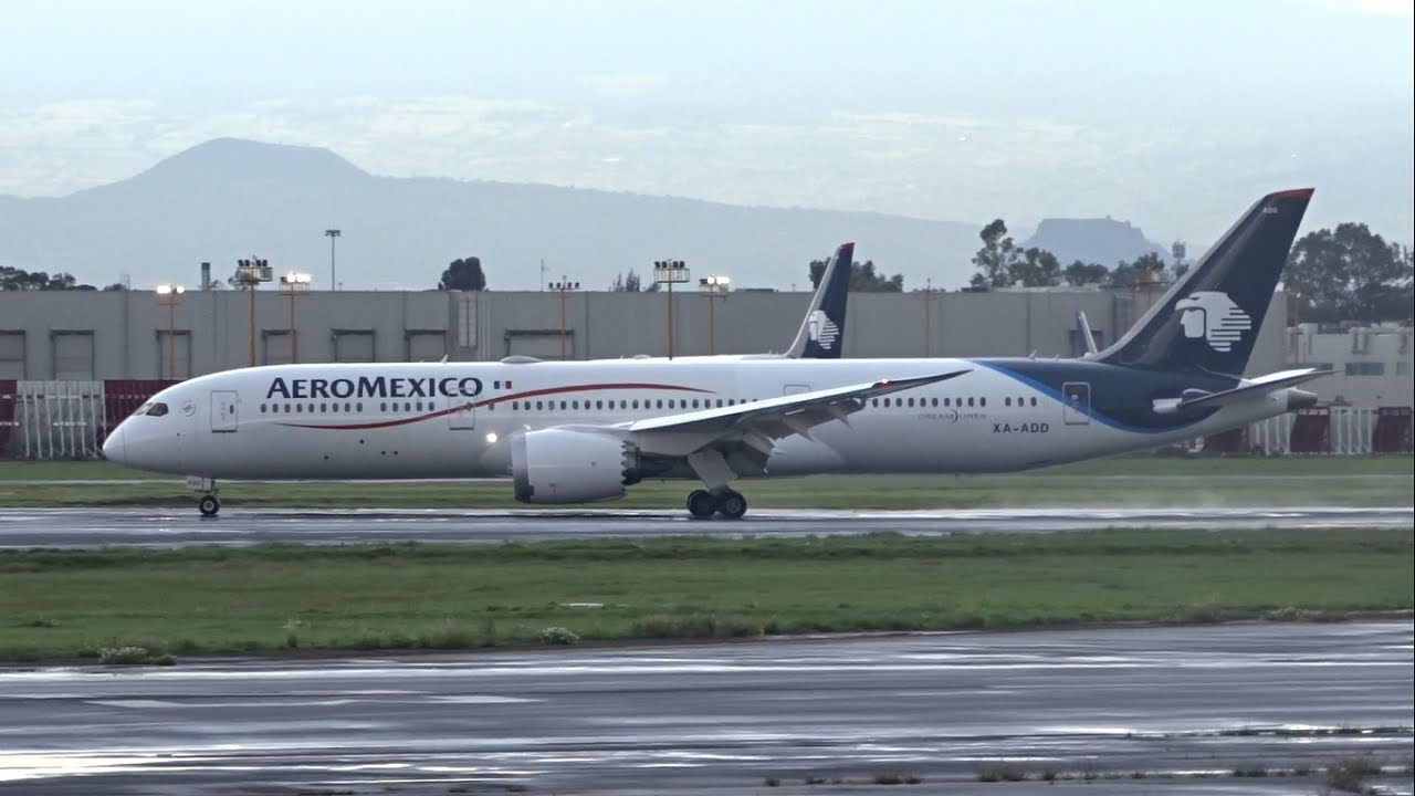 Aeromexico Boeing 787-9 [XA-ADD] landing at Mexico City Intl. Airport (MEX)