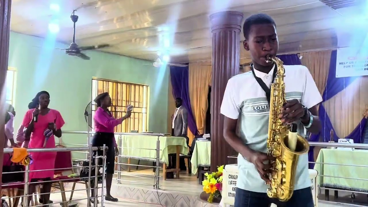 IWO LOBA AWON OBA || PRAISE AND WORSHIP MEDLEY || MIN. HOSANNA