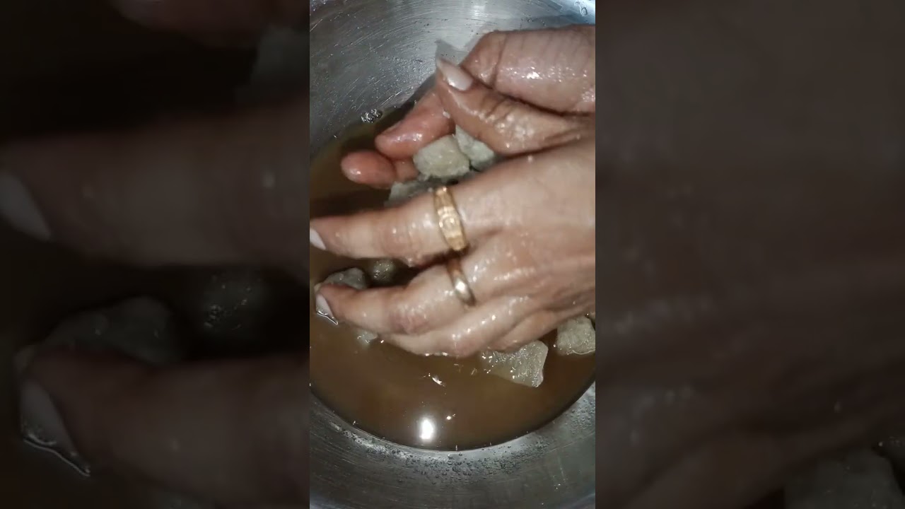 Cup-Shaped Mothbars Crushing