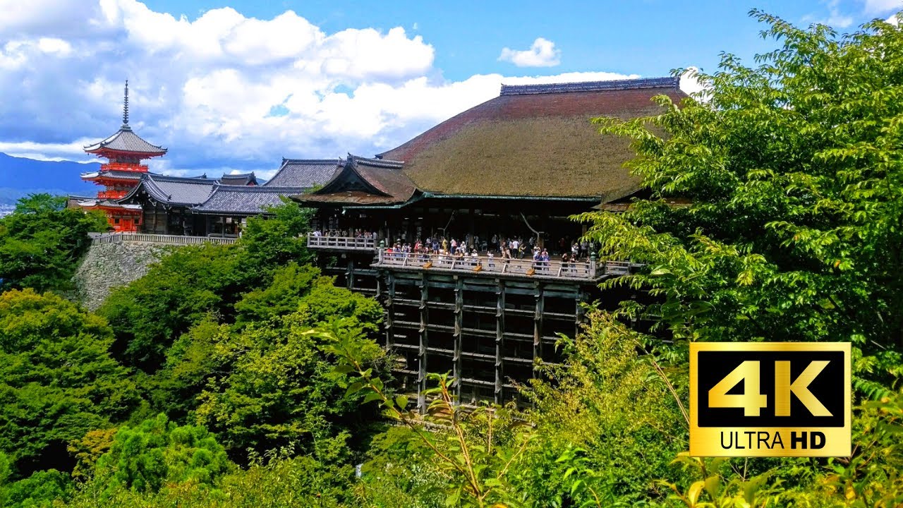 【4K】Walk from Gion-Shijo Station to Kiyomizu Temple | Kyoto Japan | 2022
