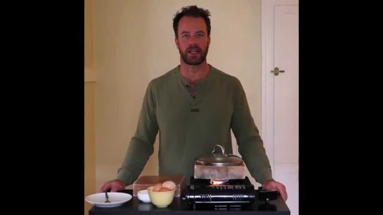 How to cook an egg on a Himalayan salt block