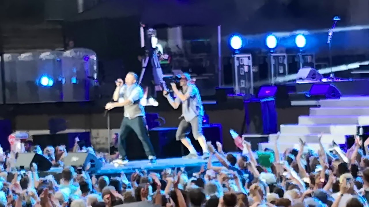 Kelly Family - Thunder 28.7.2018 Berlin Waldbühne Im Regen