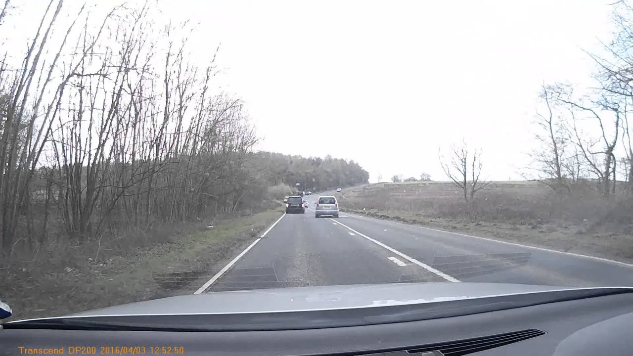 Ignorant 4x4 Spofforth A661 - Bad Overtake