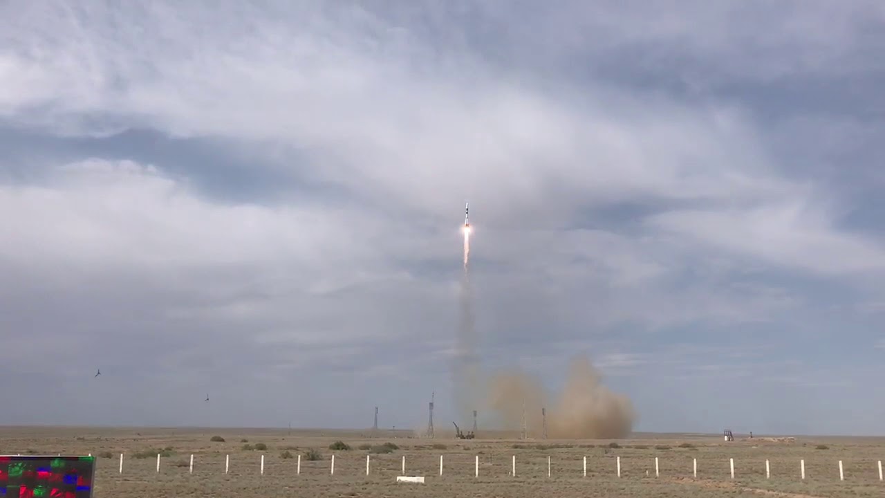 Start von Alexander Gerst - gesehen von der Besucherplattform in Baikonur