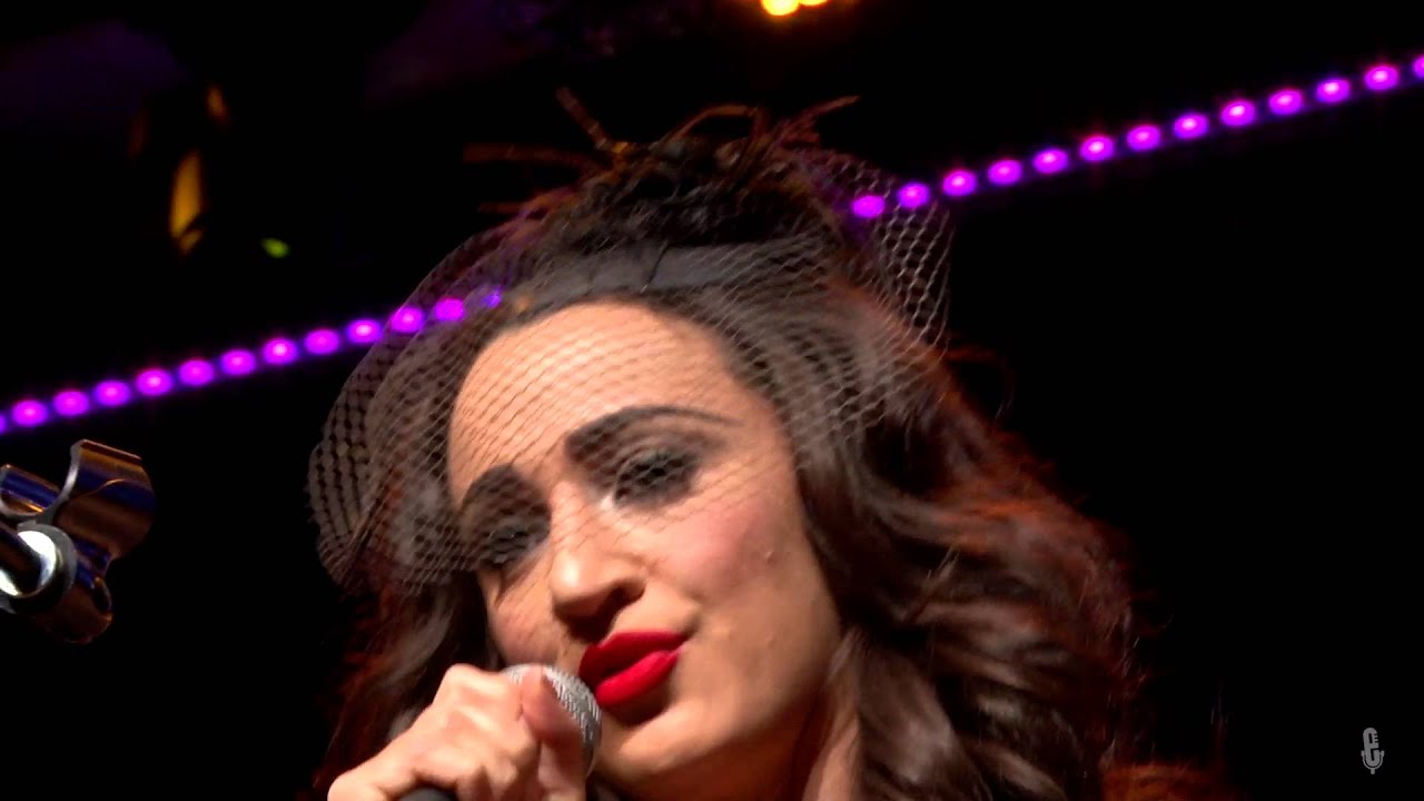 Lindi Ortega - To Love Somebody (eTown webisode #912)