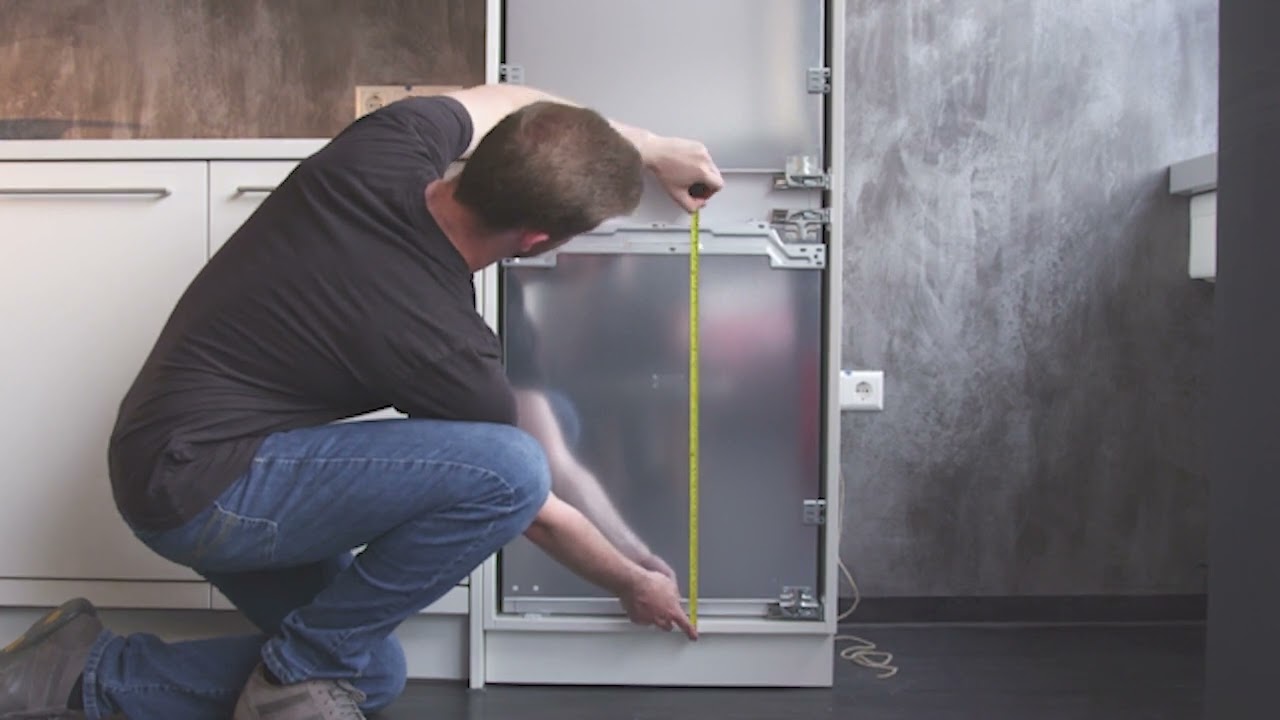 Cómo instalar un frigorífico Balay combinado integrable con puerta fija