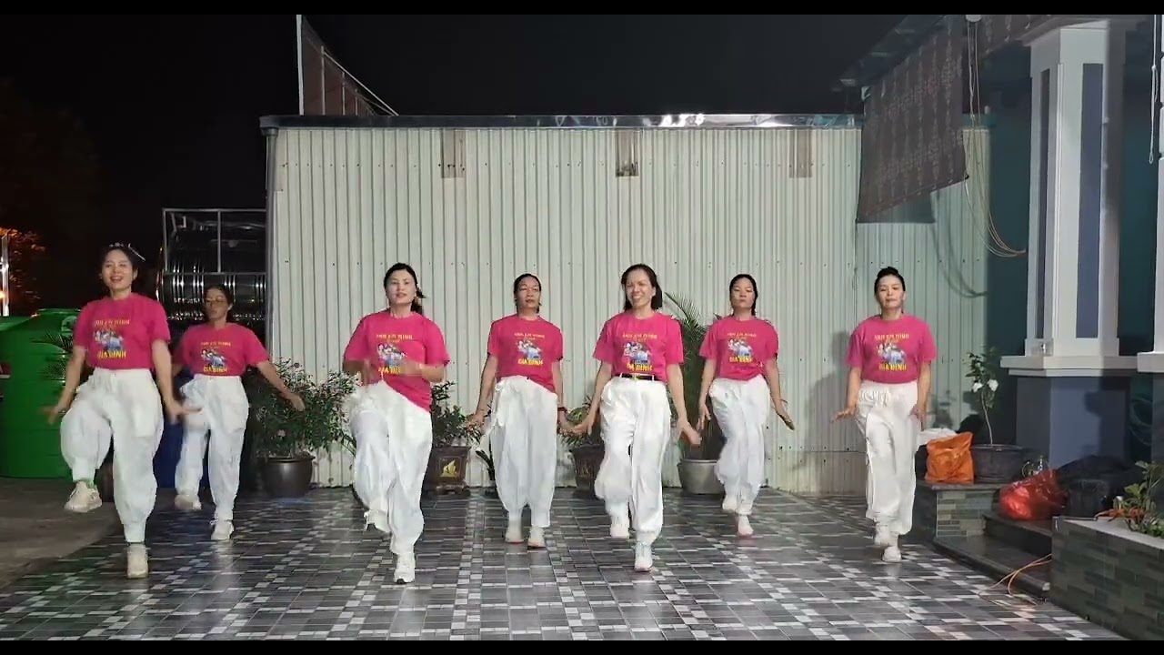 Shuffle Mây và Núi.bđ:Mơ Đinh.t/h:Shuffle Nam Phong 