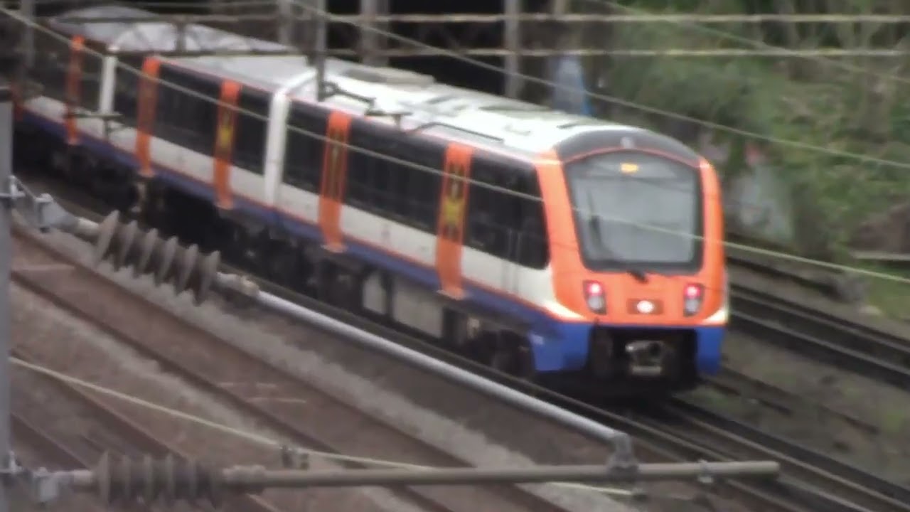 Trains at Northwick Park Footbridge 18/2/26