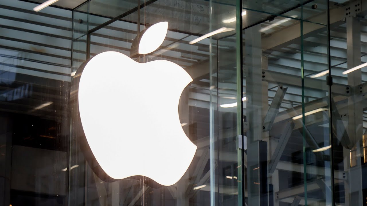 Apple Weighs Using Intel, Samsung to Build Device Processors