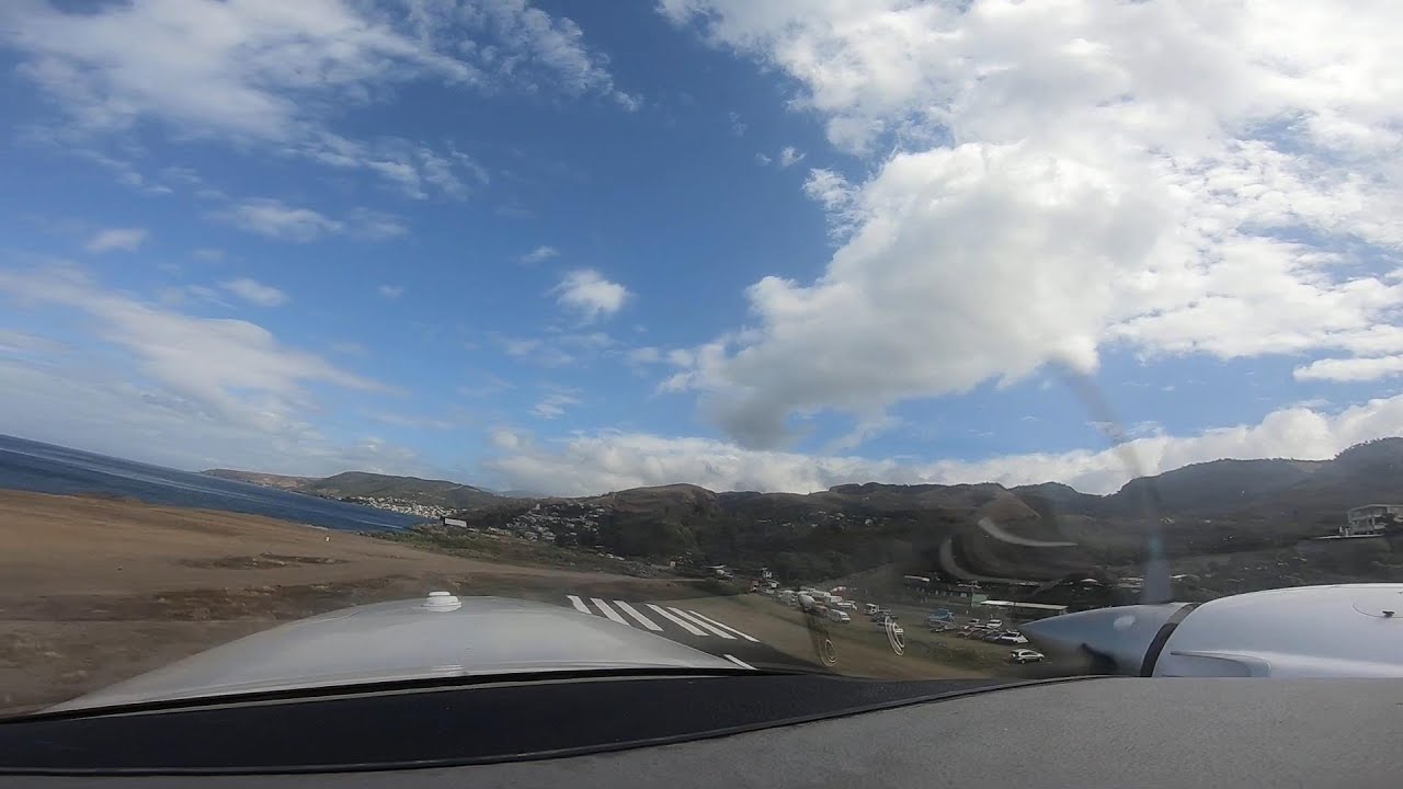 ✈ DEPARTING DOMINICA || DIAMOND DA42 TWINSTAR | COCKPIT PERSPECTIVE 🇩🇲