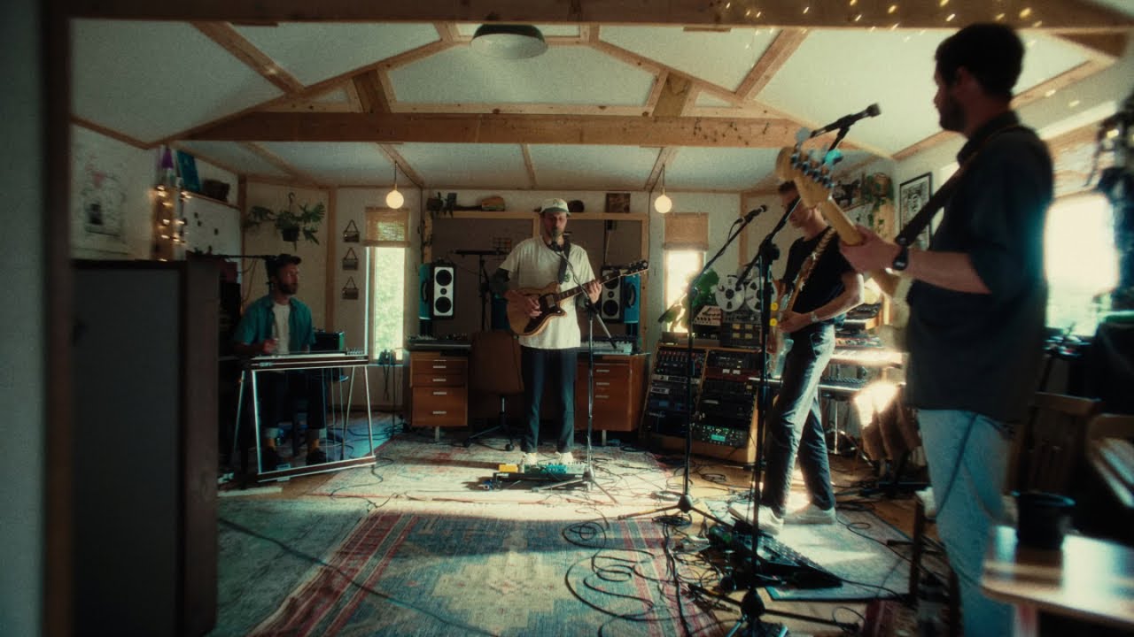 Novo Amor - Hotel / Easy Feeling (Live)