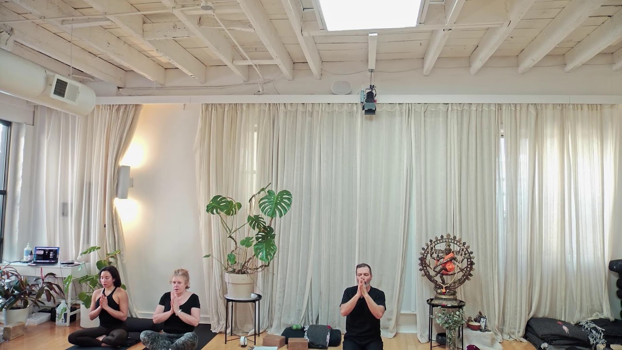 Three Queens Yoga Classes Live