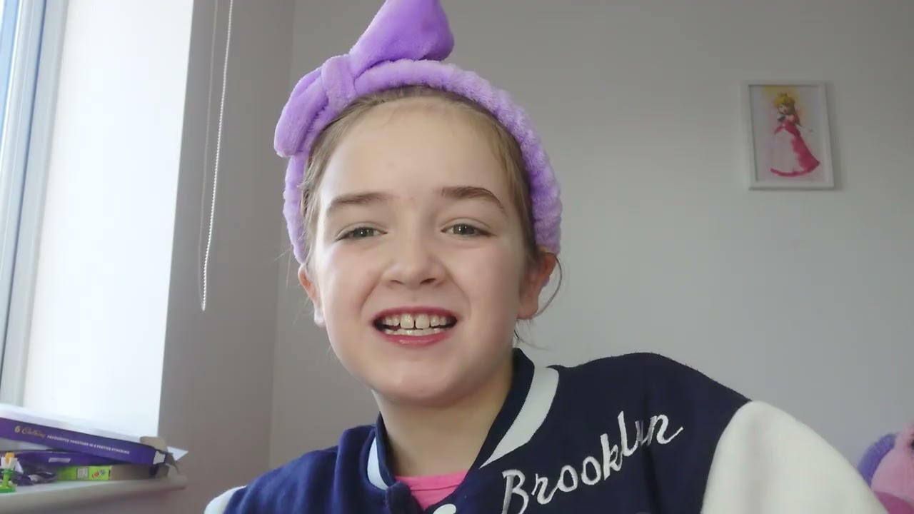 Make up time 😯🍫🖤