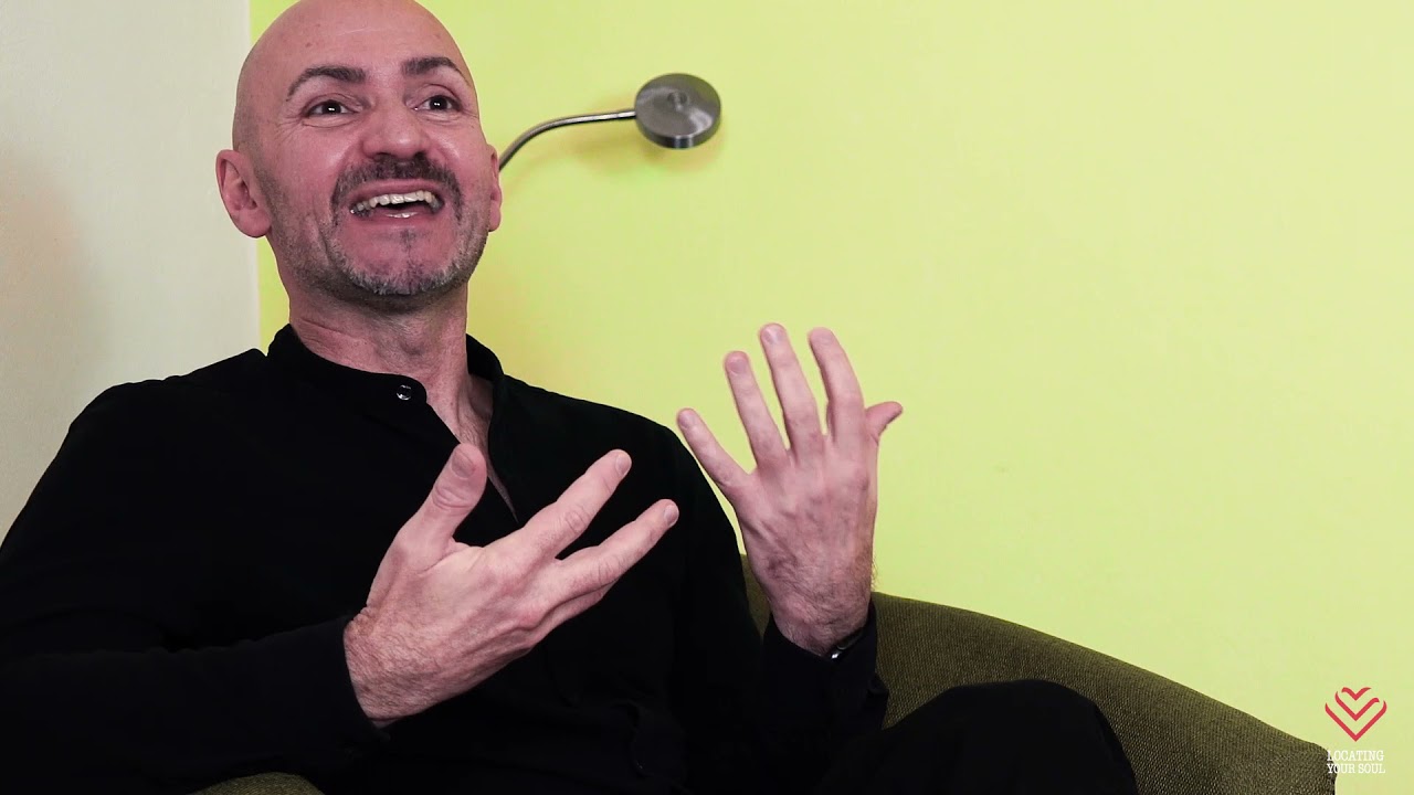 In Kontakt mit dem Körper - Interview mit Tanztherapeut Dirk Kazmierczak