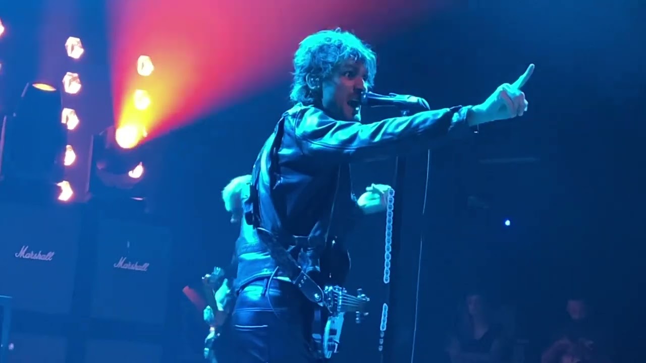 BOYS LIKE GIRLS - Broken Man / Vindicated live mash up (House of Blues Orlando, 09/24/2023)