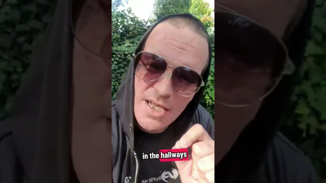 @McDonalds employee tried to steal my phone out of my hand caught on camera #mcdonalds #food