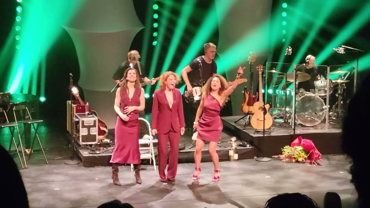 Leading Ladies Live - Defying Gravity