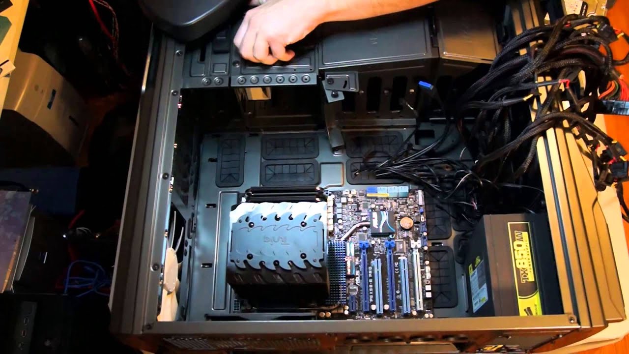 NZXT Phantom 820 Enthusiast Case Review & Hands-On