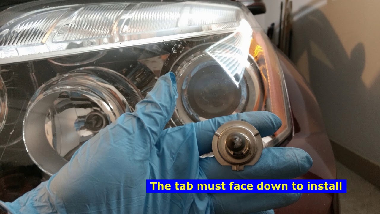 Mercedes GLK light bulb (type H7) replacement.  Do it blind with one hand in no time.