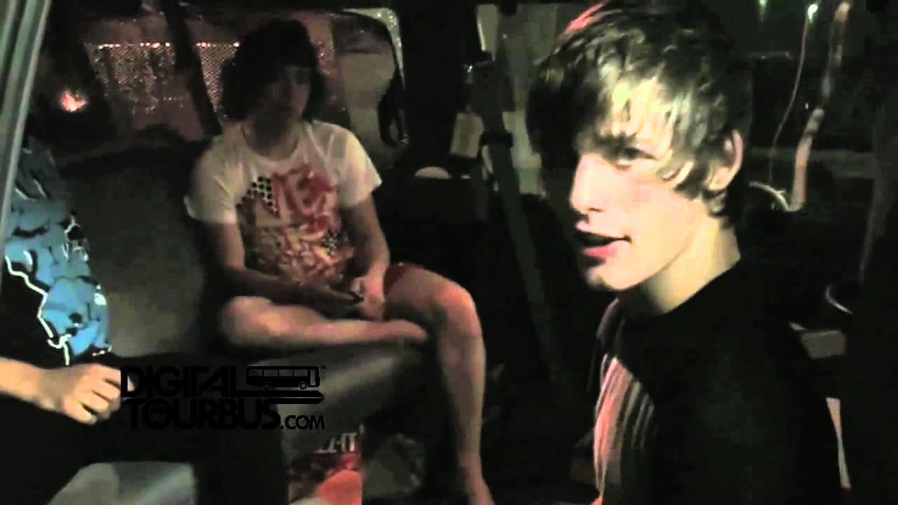 I See Stars / Devin Oliver - BUS INVADERS Ep. 45