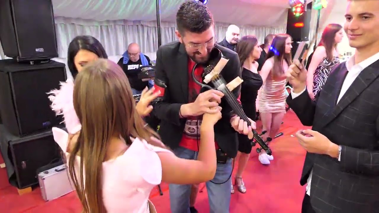 Aleksandra i Carolija   Punoletstvo 3 deo