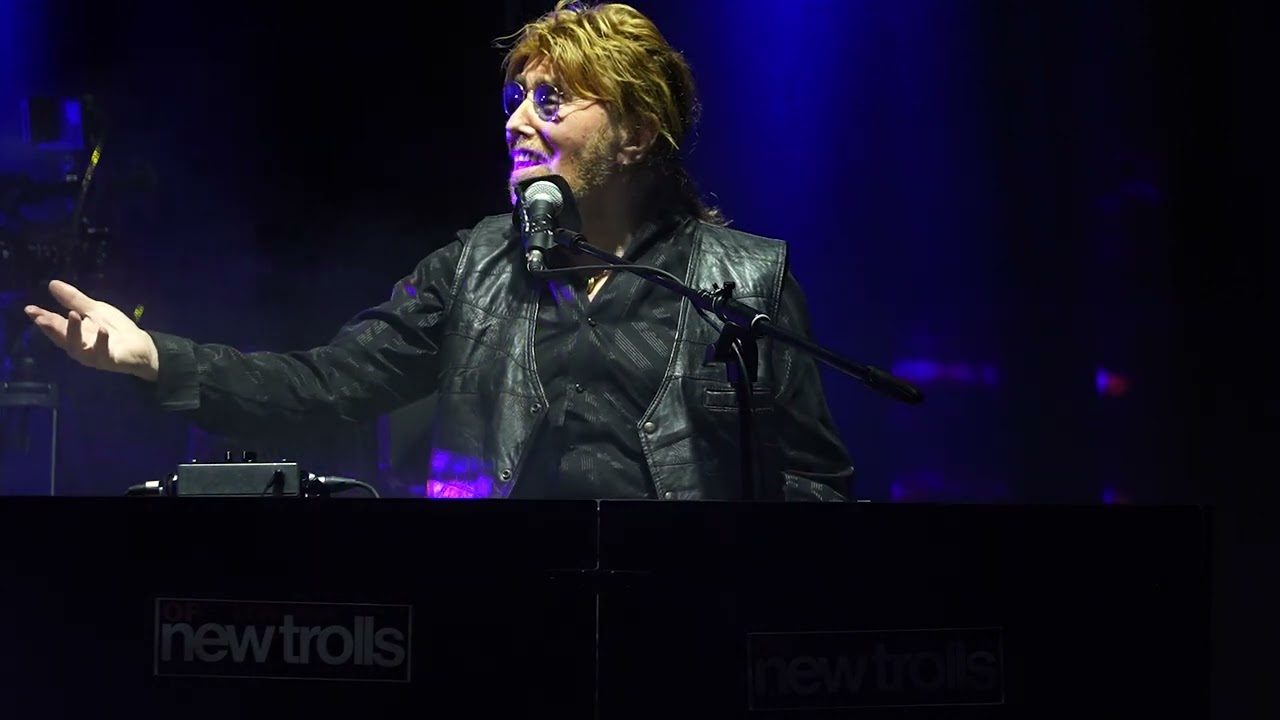 Concerto Grosso N.  1 ( Adagio) - Of New Trolls Live
