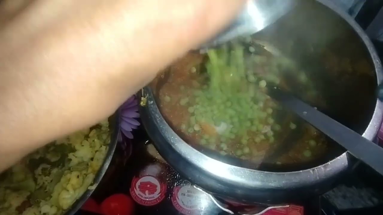 Ab Sabka mn khush ho jata hai jab bhi bnta hai || #mixveg #viralvideo like subscribe👍 com👍