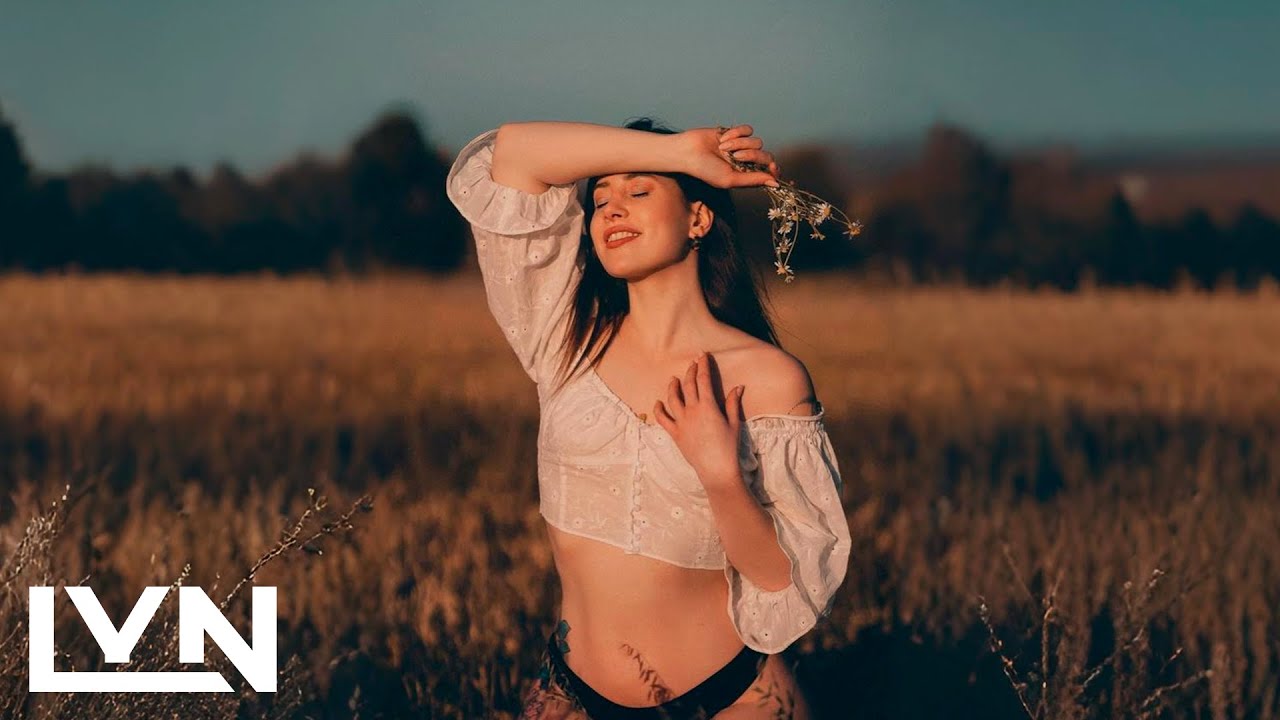 LIYNA - Fly The Sky (Original Mix)