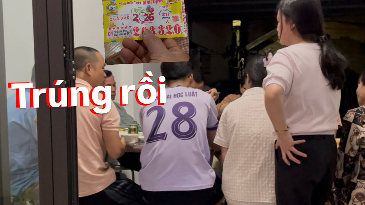 Trúng số trong bữa liên hoan đầu năm,thật là vui😀😀.
