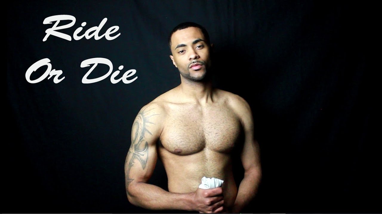 ASMR Ролевая игра с парнем «10 Ride or Die» (поцелуи, тихий шёпот)