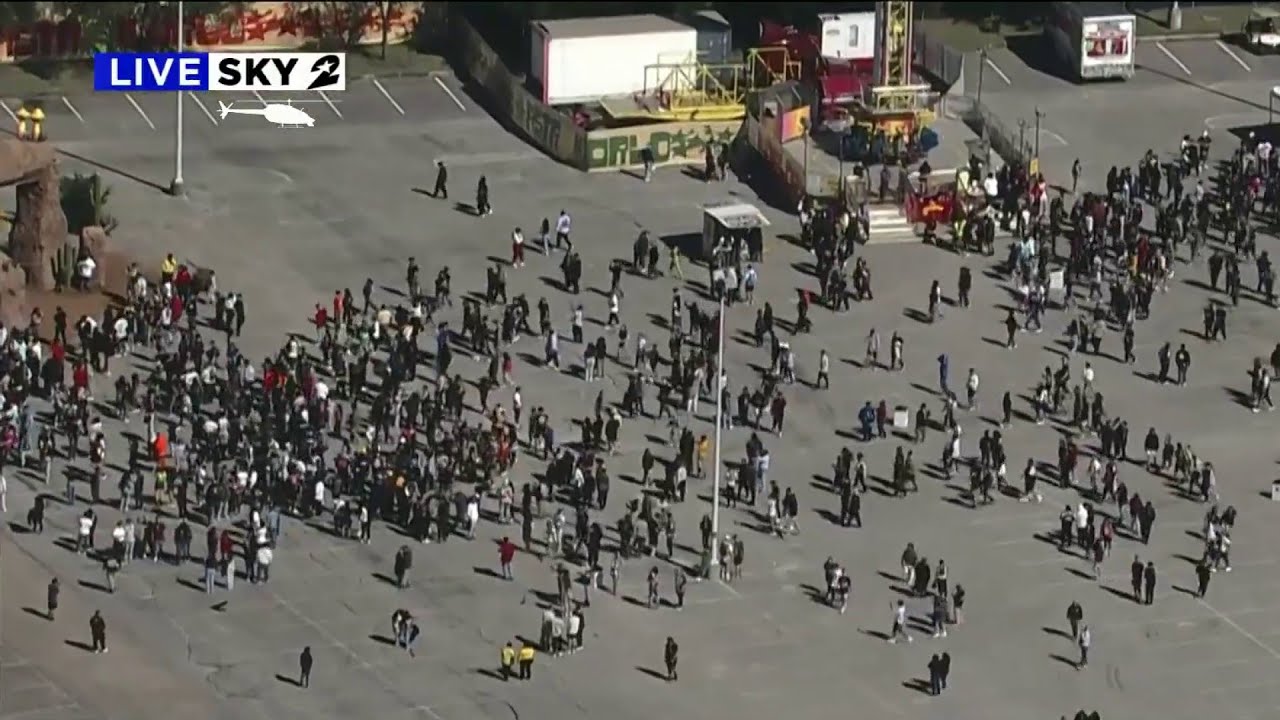 Hundreds of fans gather at NRG Park ahead of Astroworld Festival