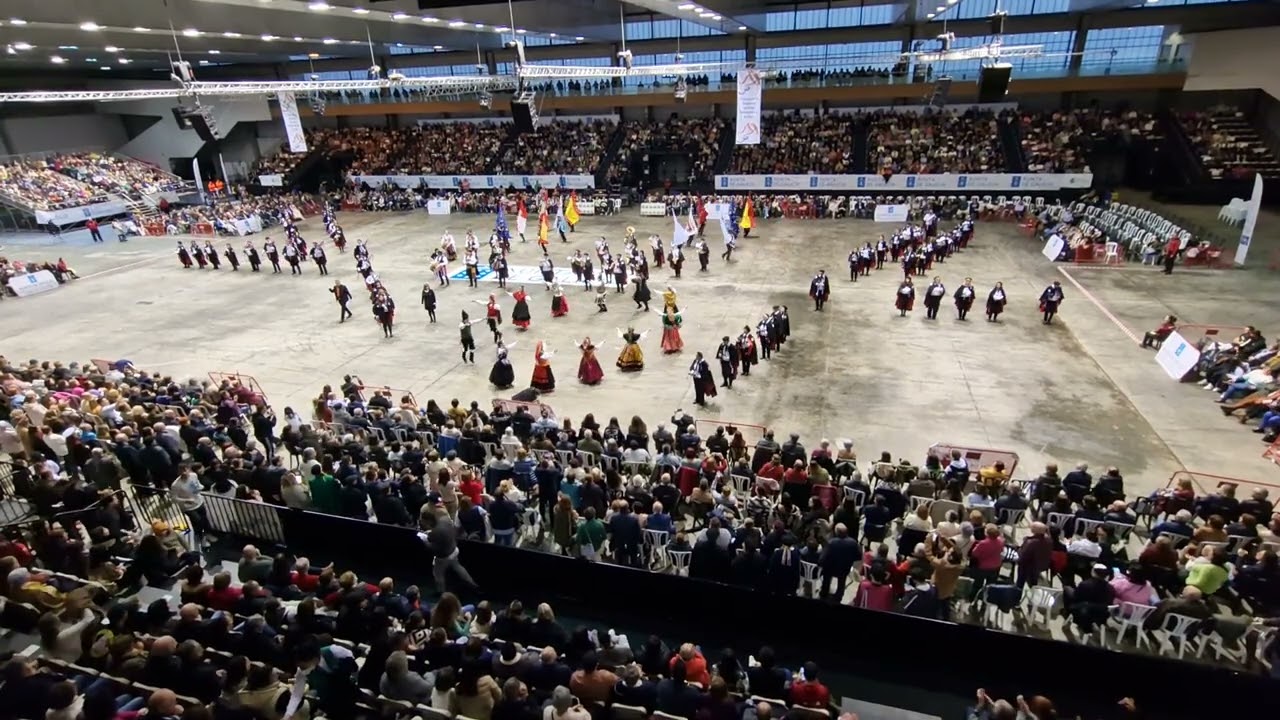Actuación rondalla Valladares ifevi 2024