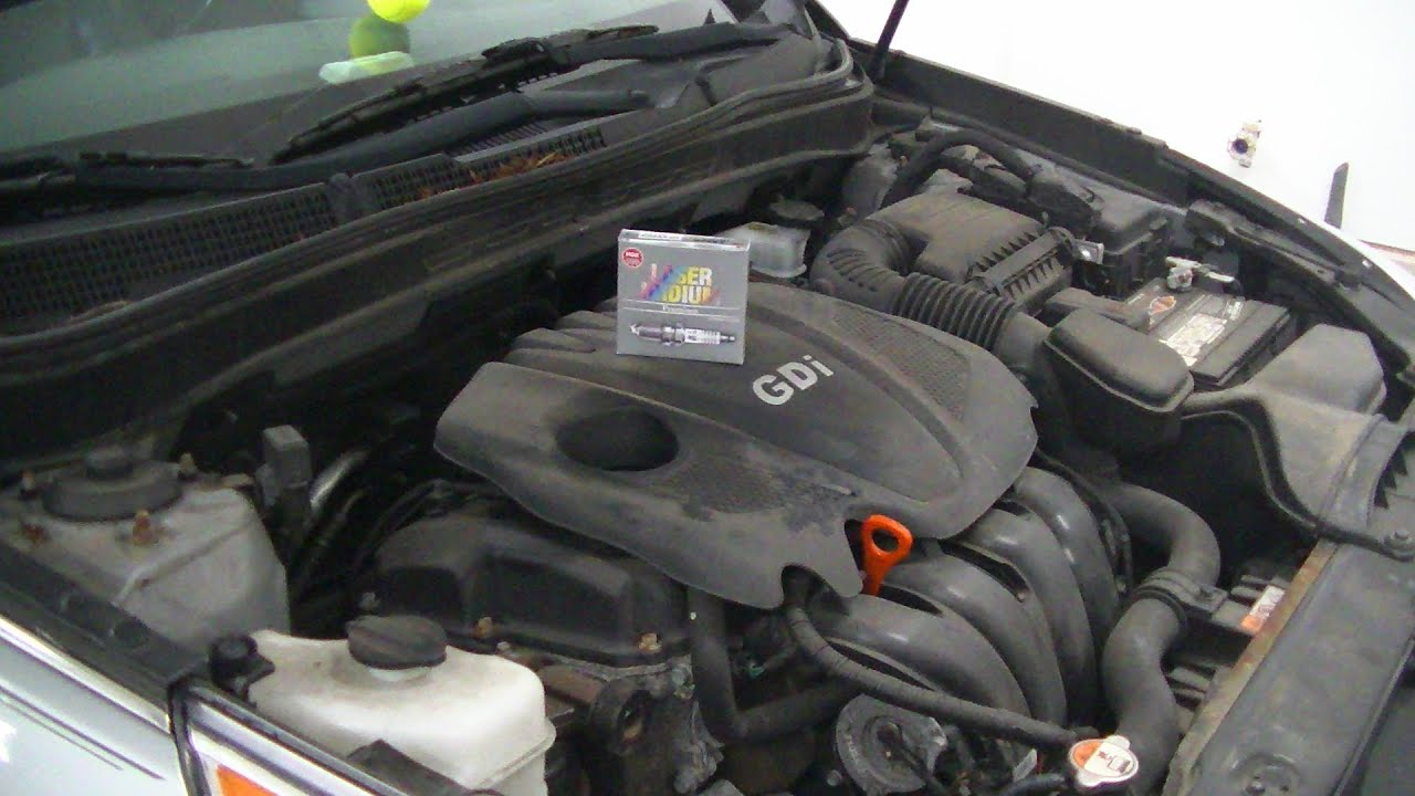 Механик Hyundai покажет вам, как заменить свечи зажигания на Sonata 2006–2019 годов и Santa Fe 20...