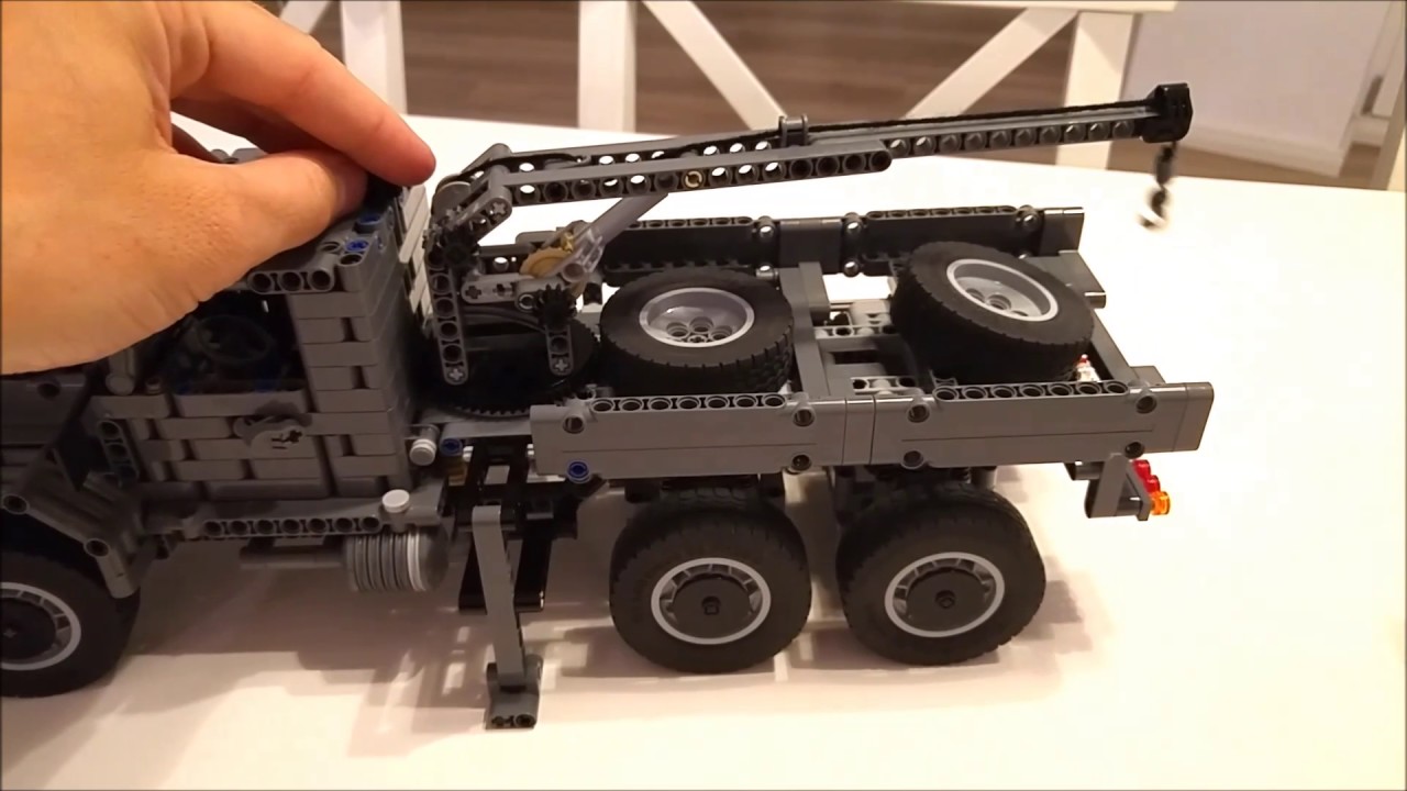 [MOC] LEGO Technic military recovery truck (my vision of 42070)  w instructions
