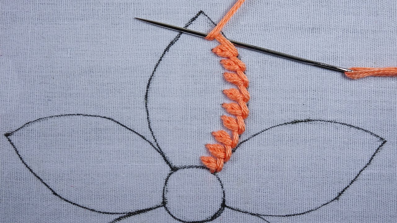 hand embroidery New Lazy Daisy stitch variation beautiful flower design by @RoseWorld