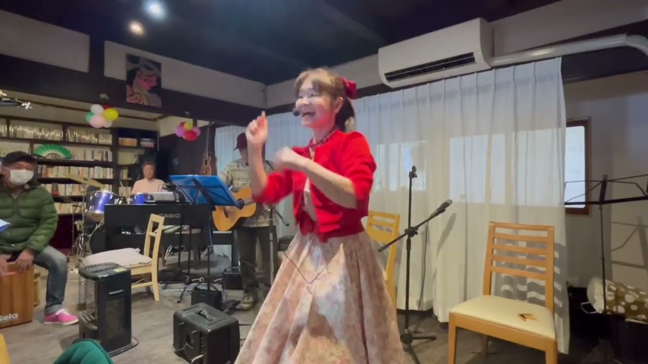 キッスは目にしての練習シーン　ひだまりプラス